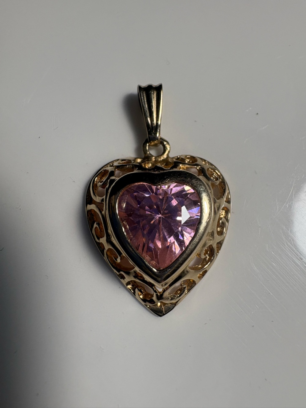 Vintage Style Gold Tone Pink Heart Pendant Romantic Filigree Statement Charm - Picture 2 of 5